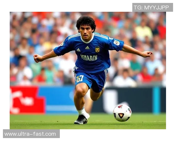 脚最小的足球明星如何在绿茵场上创造传奇与辉煌