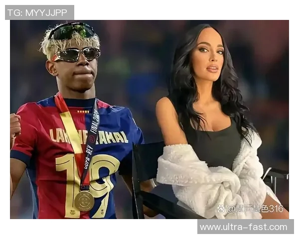 女明星与足球明星的亲密互动揭秘精彩视频合集