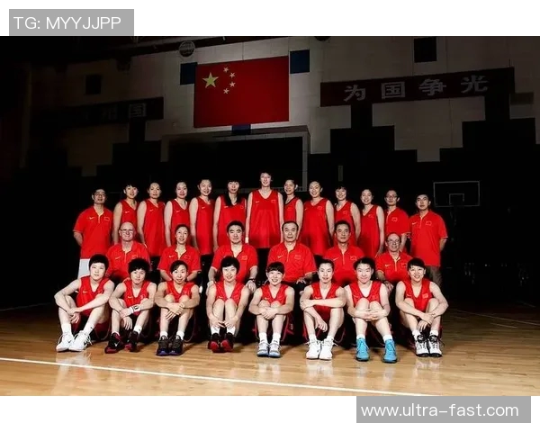 中国篮球明星的魅力与风采展现了青春与激情的完美结合
